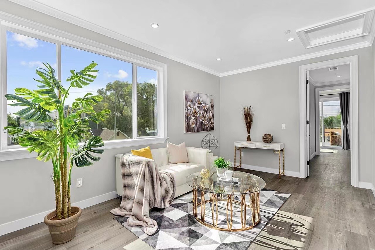 Upstairs sitting area at 118 Monterey Park