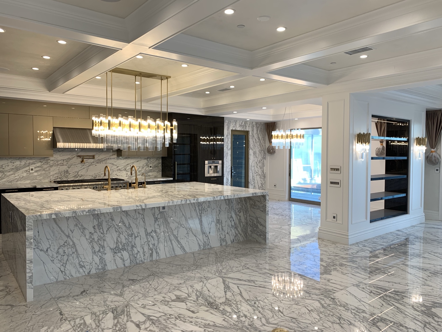 Marble kitchen and island